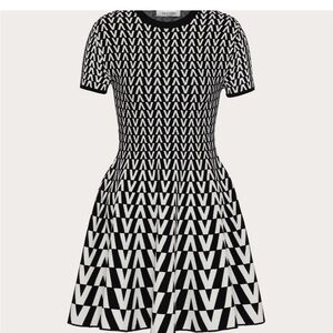Valentino Garavani V Logo Knit Fit Flare Dress Black White M Italy Designer